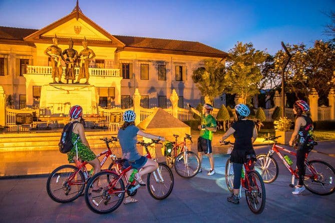 Visite nocturne à vélo de Chiang Mai