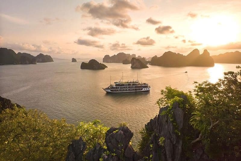Baie d'Halong - Croisières Le Journey - All Inclusive 2D1N et 3D2N