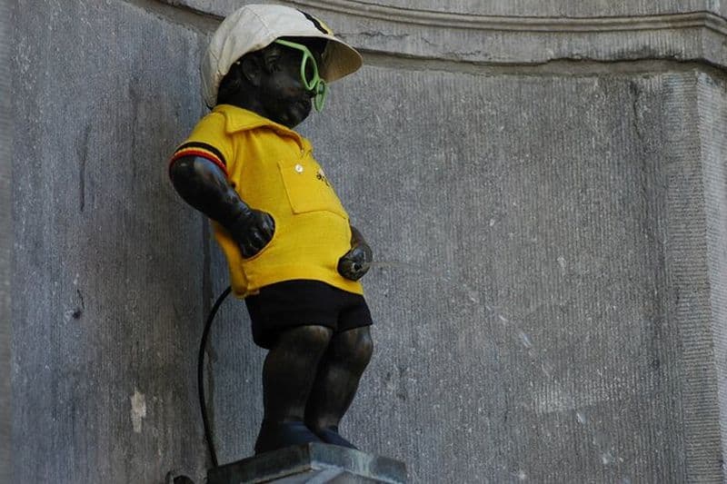 Visite guidée à pied sur smartphone de la légende du Manneken Pis