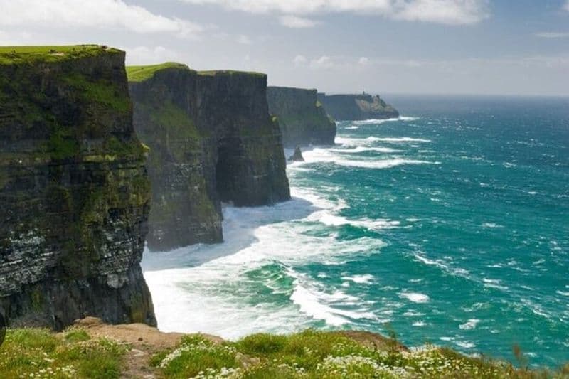 Visite des falaises de Moher, du Burren et de Bunratty avec chauffeur privé