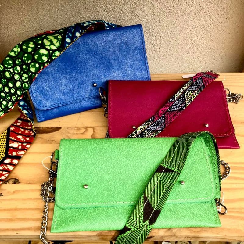 Créez votre pochette en cuir et tissu wax