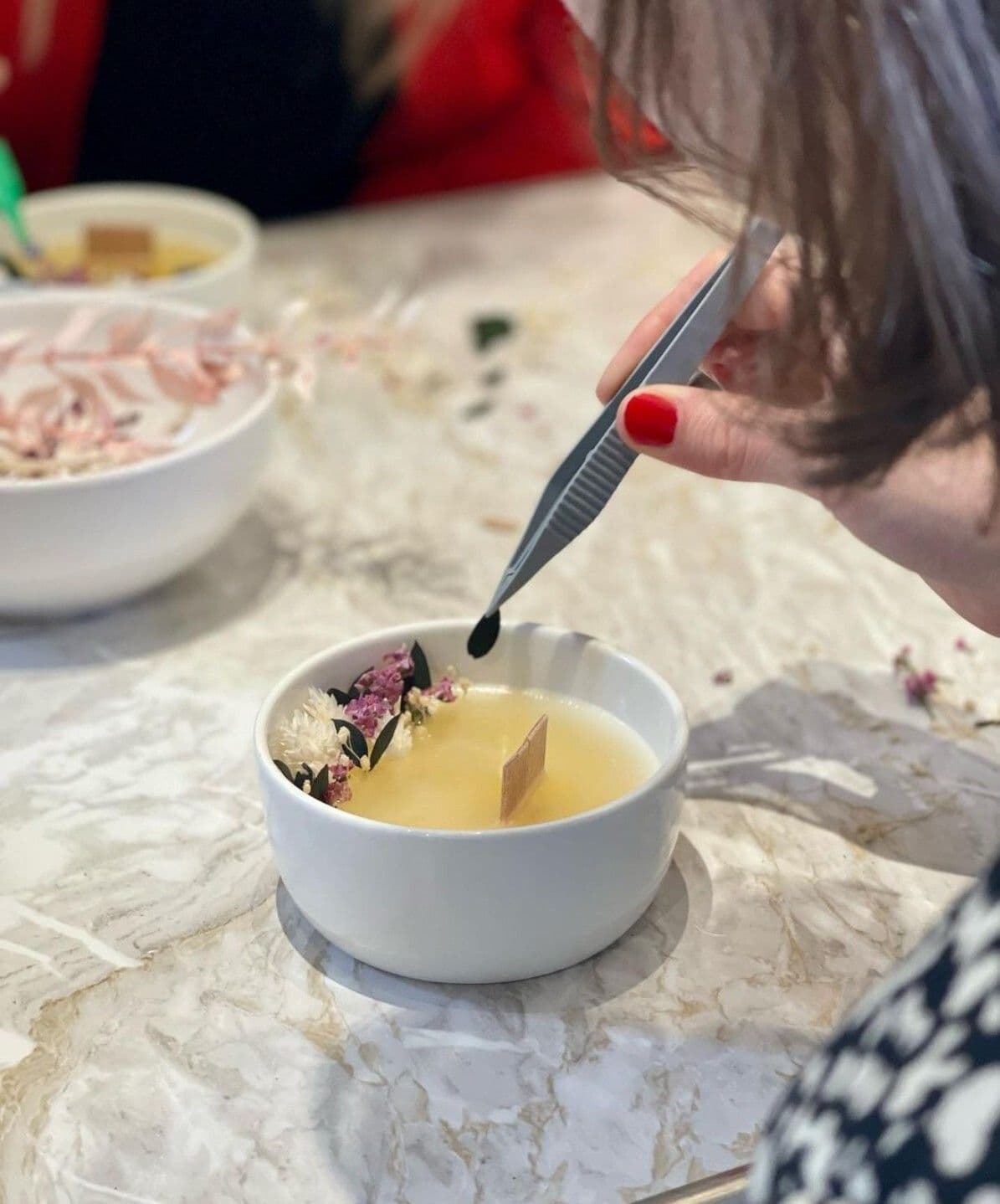 Découvrez l'art de la bougie en équipe