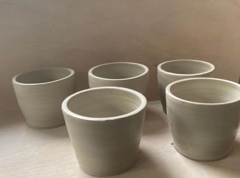 Tournez votre duo de mugs en céramique