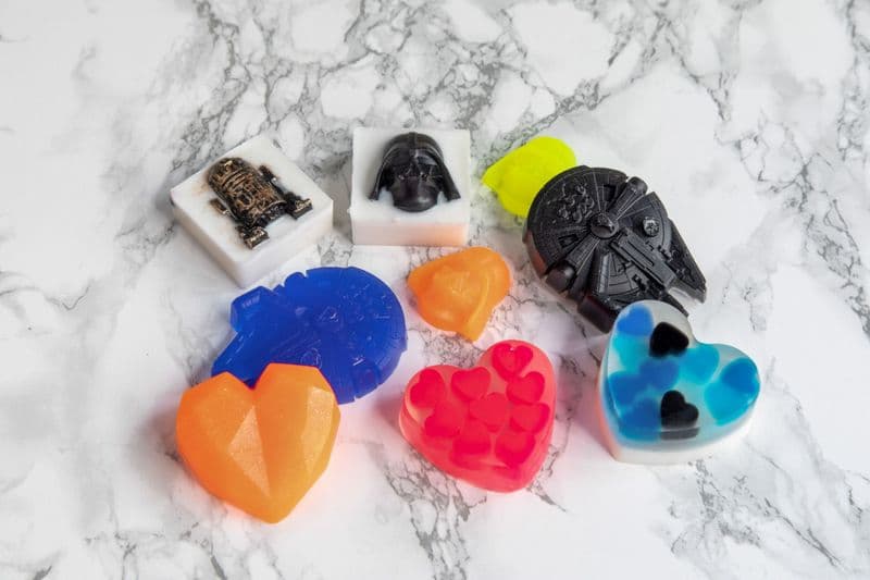 Réalise tes savons graphiques et ludiques