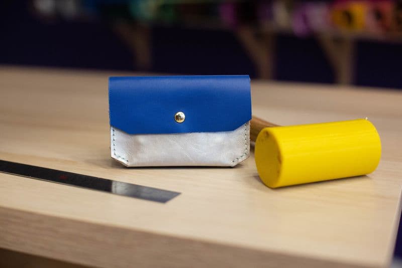 Réalisez votre portefeuille en couture point sellier