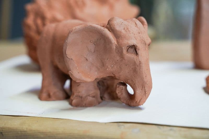 Initiez-vous à la sculpture sur céramique