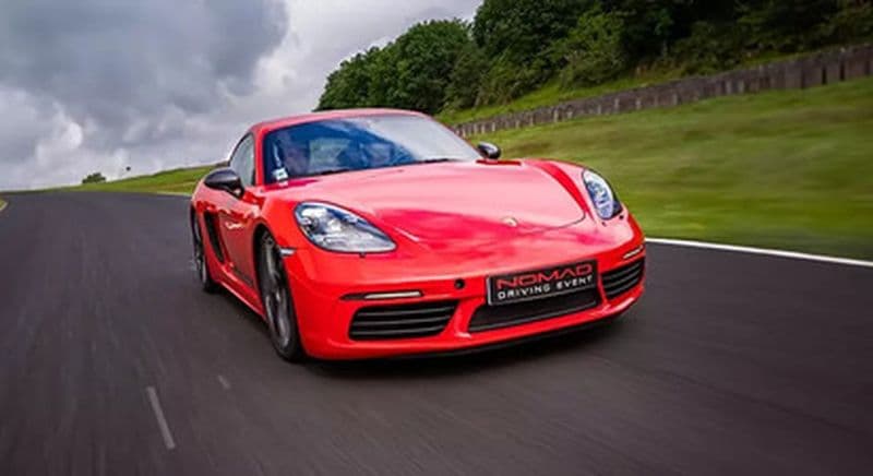 Billet Stage de pilotage d'une Alpine et d'une Cayman T - Circuit de Ladoux