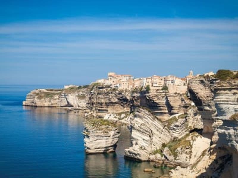 Billet Balade en bateau sous les falaises de Bonifacio et aux îles Lavezzi depuis Piantarella