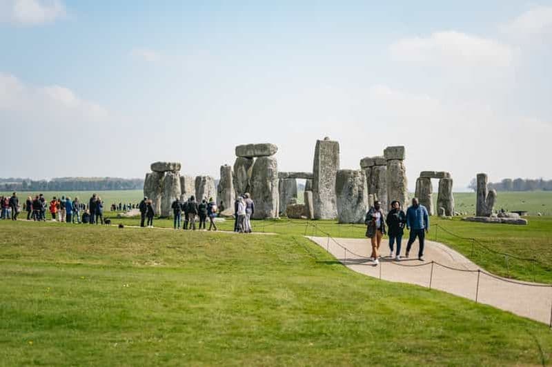 Billet Au départ de Londres : excursion d'une demi-journée à Stonehenge avec option "Snack Pack".