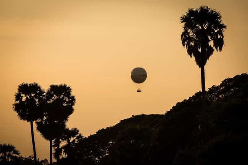Billet Vol en ballon à Angkor au lever ou au coucher du soleil.