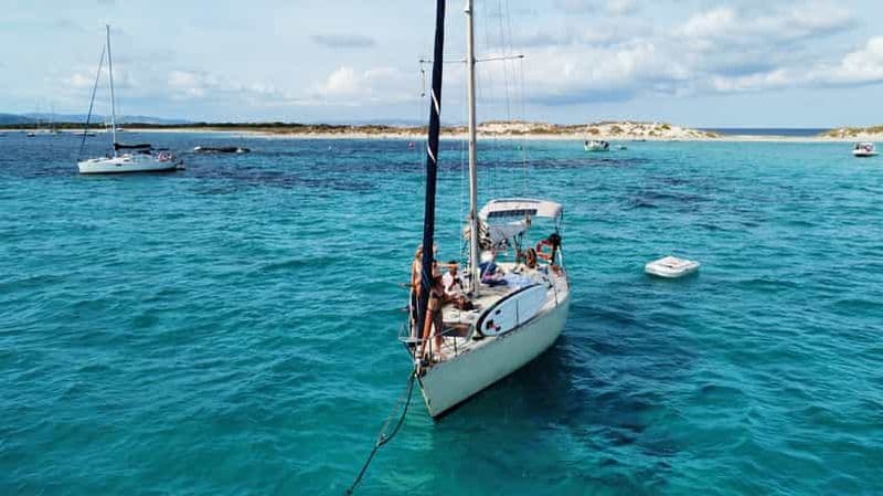 Billet Depuis Ibiza : Les points forts de l'île et le tour en bateau privé de Formentera