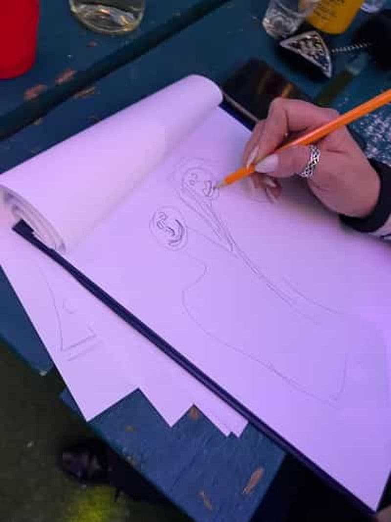 Billet Cours de dessin en direct dans le centre ville de Belfast