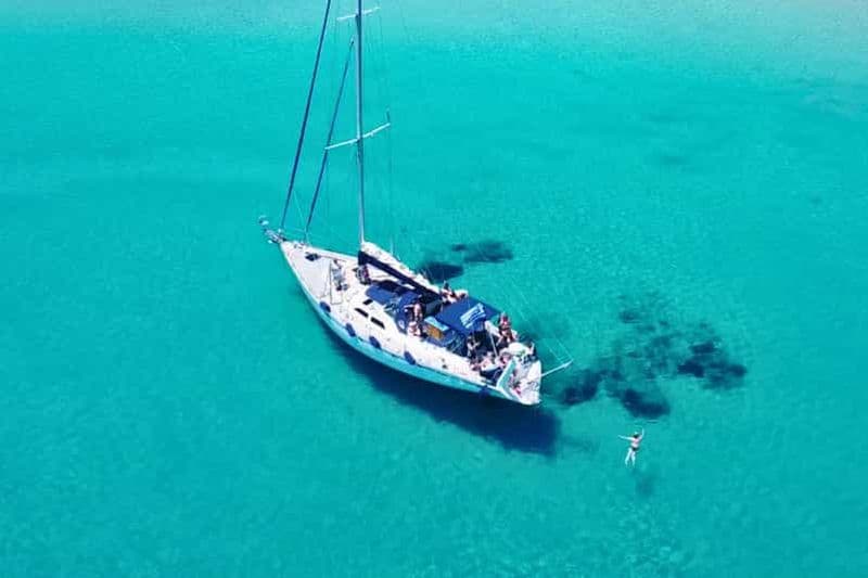 Billet Kos : Croisière d'une journée en petit groupe avec repas, boissons et baignade