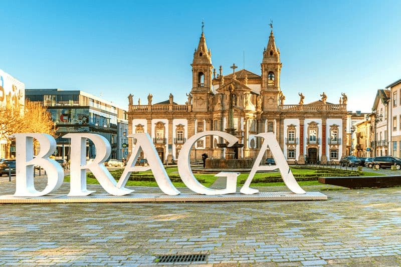 Billet Depuis Porto : excursion d'une journée à Braga et Guimarães avec déjeuner