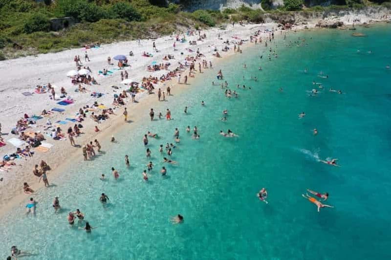 Billet Vlore : Excursion en bateau rapide sur l'île de Sazan, la grotte de Haxhi Ali et Karaburun