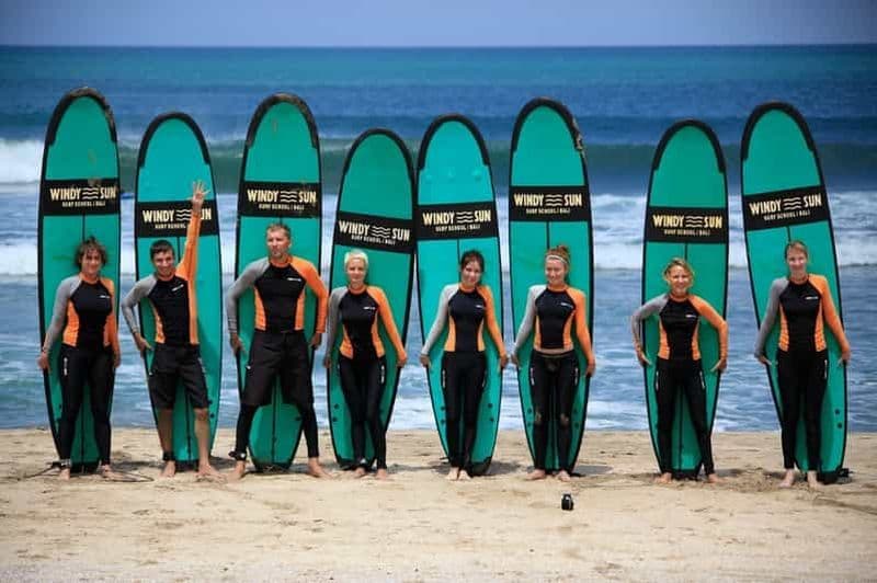 Billet Kuta Beach, Bali : Cours de surf pour débutants et intermédiaires