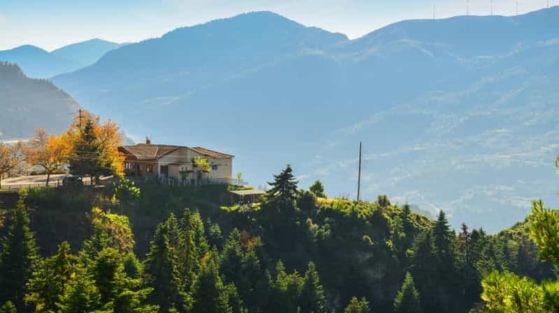 Billet Athènes : Géoparc mondial de l'UNESCO de Kalavrita et baignade sur la plage de Pounta