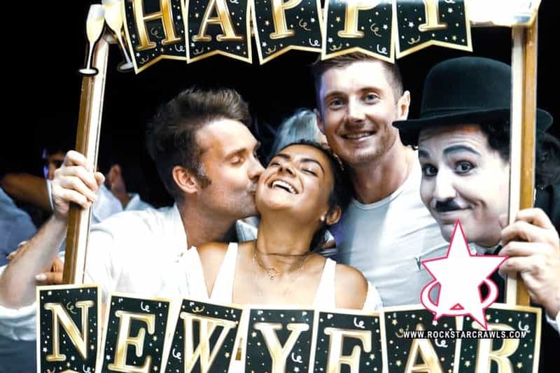 Billet Cancun : Réveillon du Nouvel An : fête du bateau tout blanc 2025