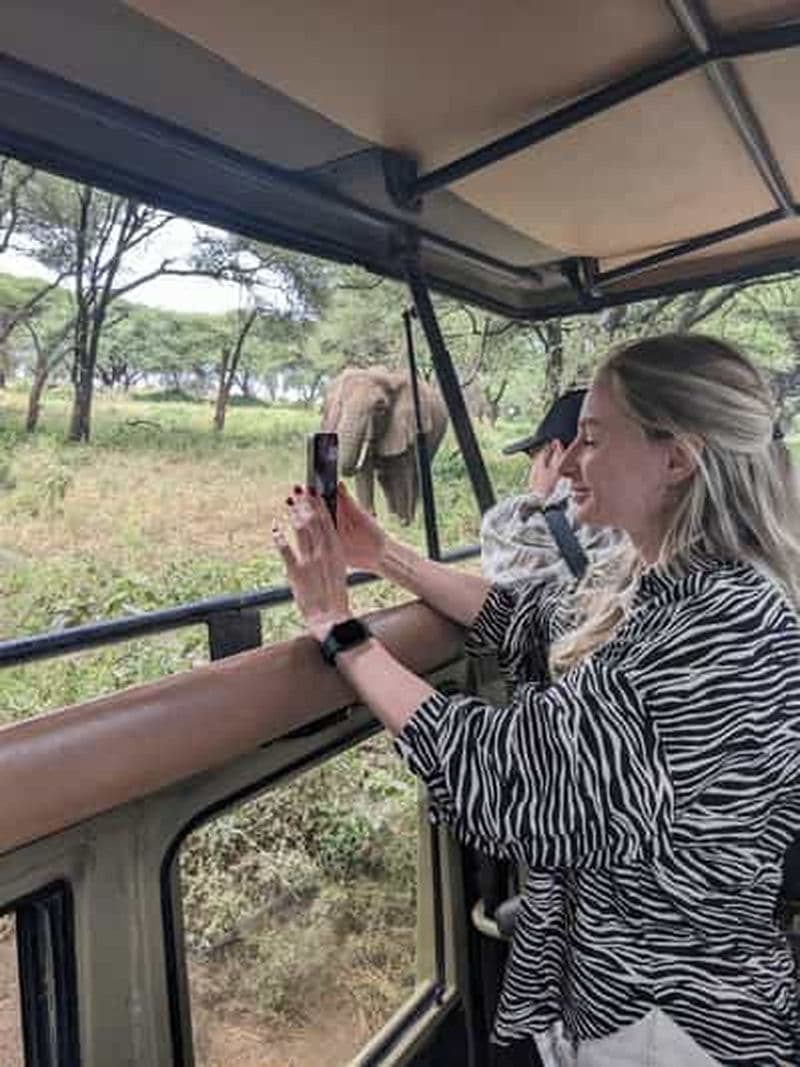 Billet 5 jours, safaris en lodge en Tanzanie et montgolfière