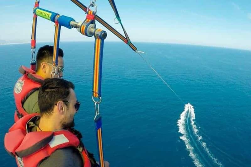 Billet Faites tout en parachute ascensionnel, en plongée libre et en Wave Runner à partir de Cancun