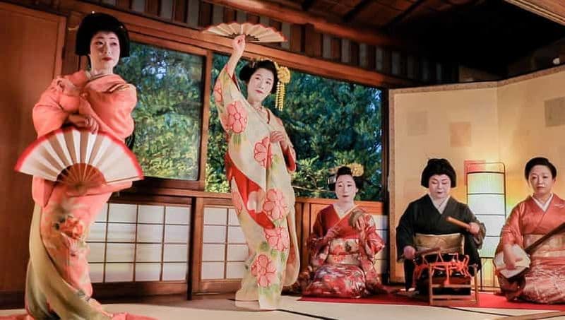 Billet Nagoya : Visite du château de Samurai et repas avec spectacle de Geisha