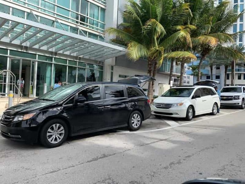 Billet Aéroport de Cairns (CNS) : Transfert privé vers le port de croisière de Cairns