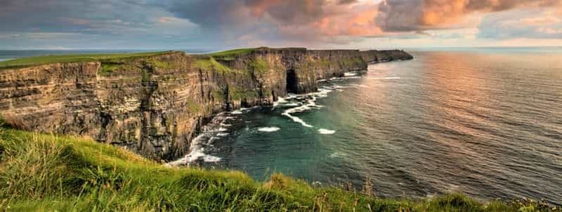 Billet Île d'Aran, falaises de Moher et croisière sur les falaises depuis Galway City.