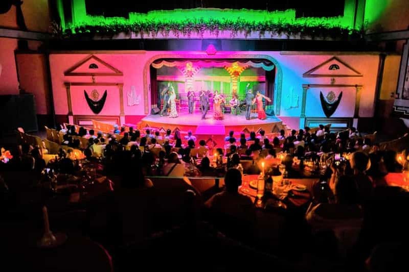 Billet Séville : Flamenco & Dîner & Visite du Musée du Costume Flamenco & Navette