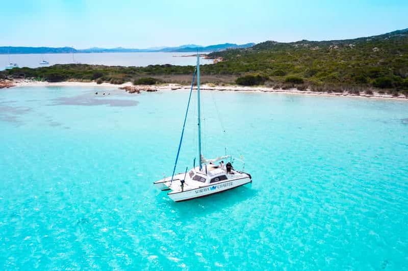 Billet Santa Teresa Gallura : archipel de la Maddalena en catamaran