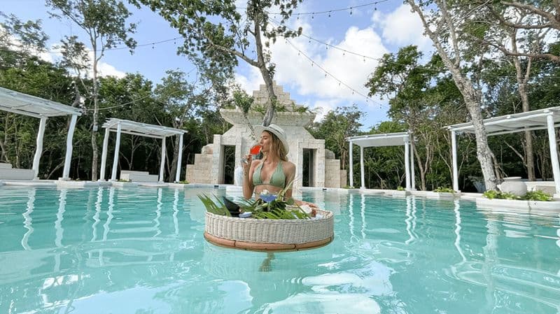 Billet Tulum : Petit-déjeuner flottant dans le Nid Jaune (carte journalière)