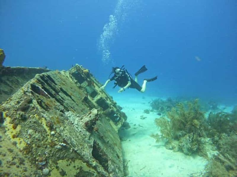 Billet San Andrés : excursion double plongée pour plongeurs certifiés