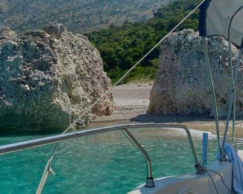 Billet Vlora et Gjipe : excursion en hors-bord au départ de Tirana, Durrës et Golem