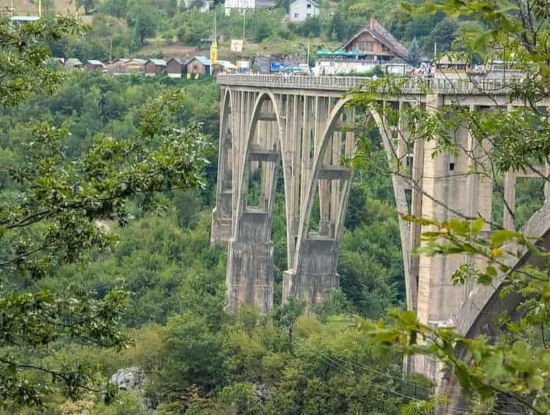 Billet Canyon de la Tara : expédition privée de 3 jours en canoë