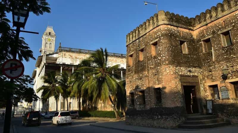 Billet ZANZIBAR, visite de la ville historique de Stone Town + visite guidée d'une plantation d'épices par un expert