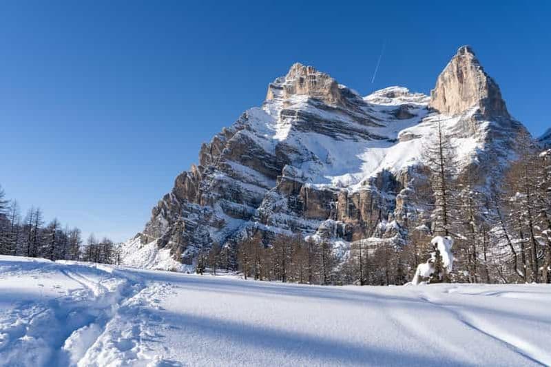 Billet Randonnée d'une journée en raquettes à la découverte des Dolomites