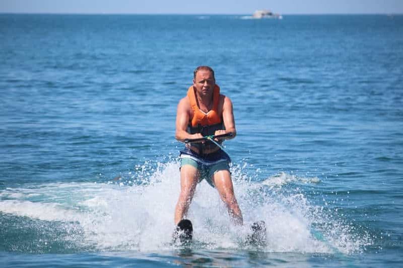 Billet Armação de Pêra : 20 minutes d'aventure en ski nautique