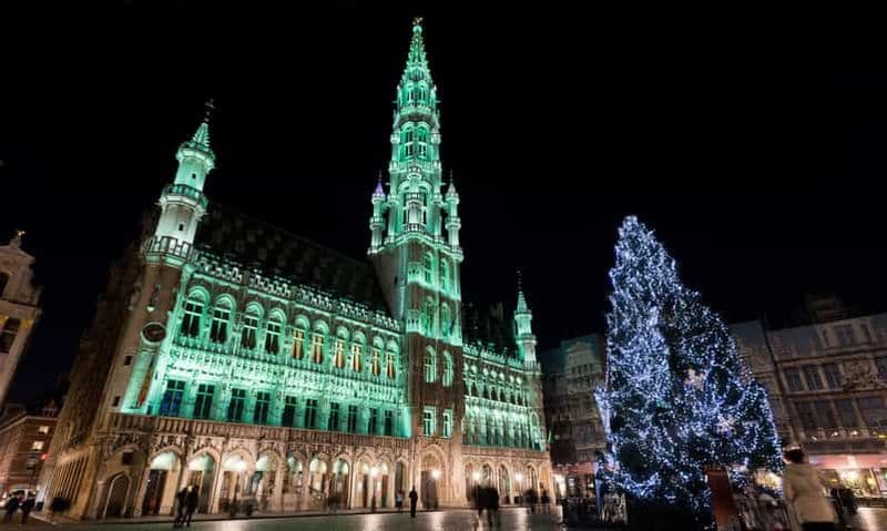 Billet Bruxelles : Visite du marché de Noël avec vin chaud et gaufre