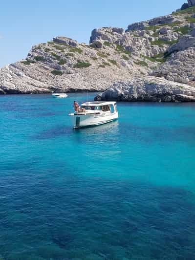 Billet Marseille : croisière écologique dans les Calanques avec déjeuner et vin