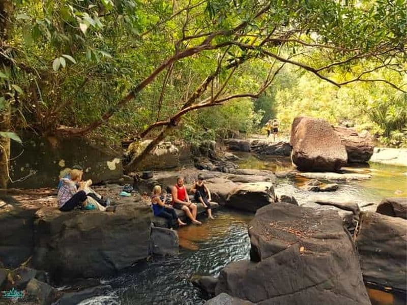Billet Trekking à Kbal Spean avec Banteay Srei et le musée des mines antipersonnel