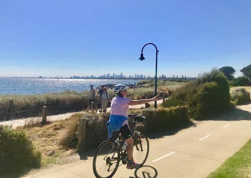 Billet Melbourne : Bayside Bike Tour - Pédalez dans la vie locale en bord de mer