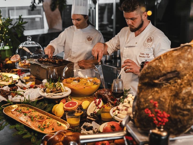 Billet Budapest : dîner-croisière du Nouvel An avec musique live