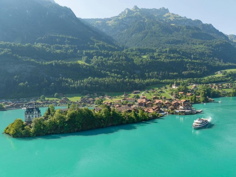 Billet Iseltwald round-trip boat tour from Interlaken Ost