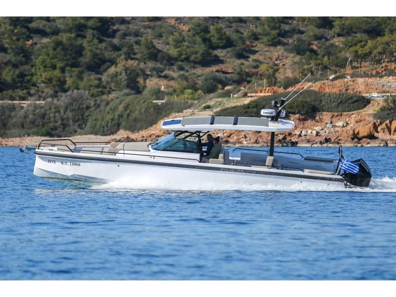 Billet Axopar 37 Sun Top (1 cabin) (Motorboat)