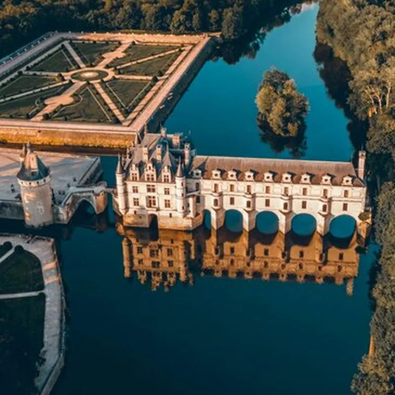 Billet Baptême en Hélicoptère à Blois - Survol des Châteaux