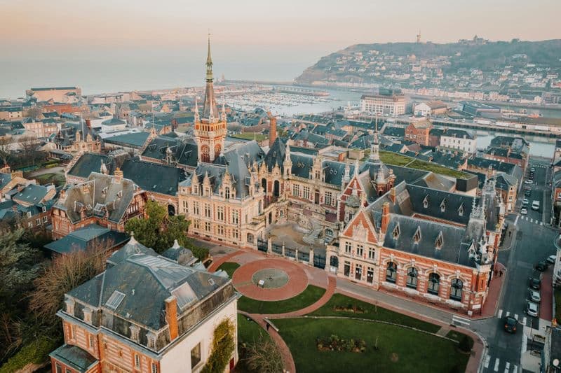 Billet Le Palais Bénédictine : visite guidée + dégustation de la liqueur bénédictine