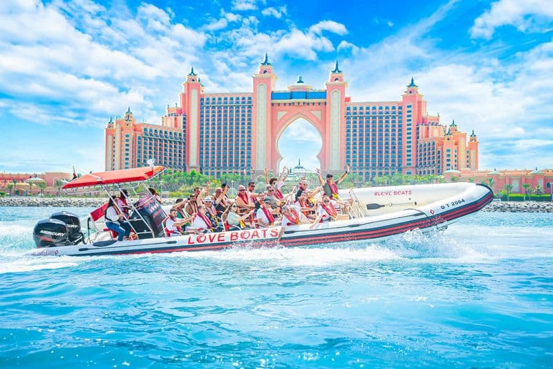 Billet Bateaux d'amour : Excursion de 90 minutes en bateau rapide - Ain Dubai, JBR, Atlantis & Burj Al Arab