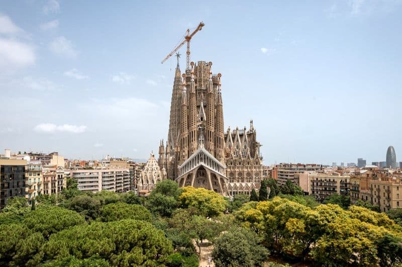 Billet Sagrada Familia : Fast Track + Hop-on Hop-off Barcelona