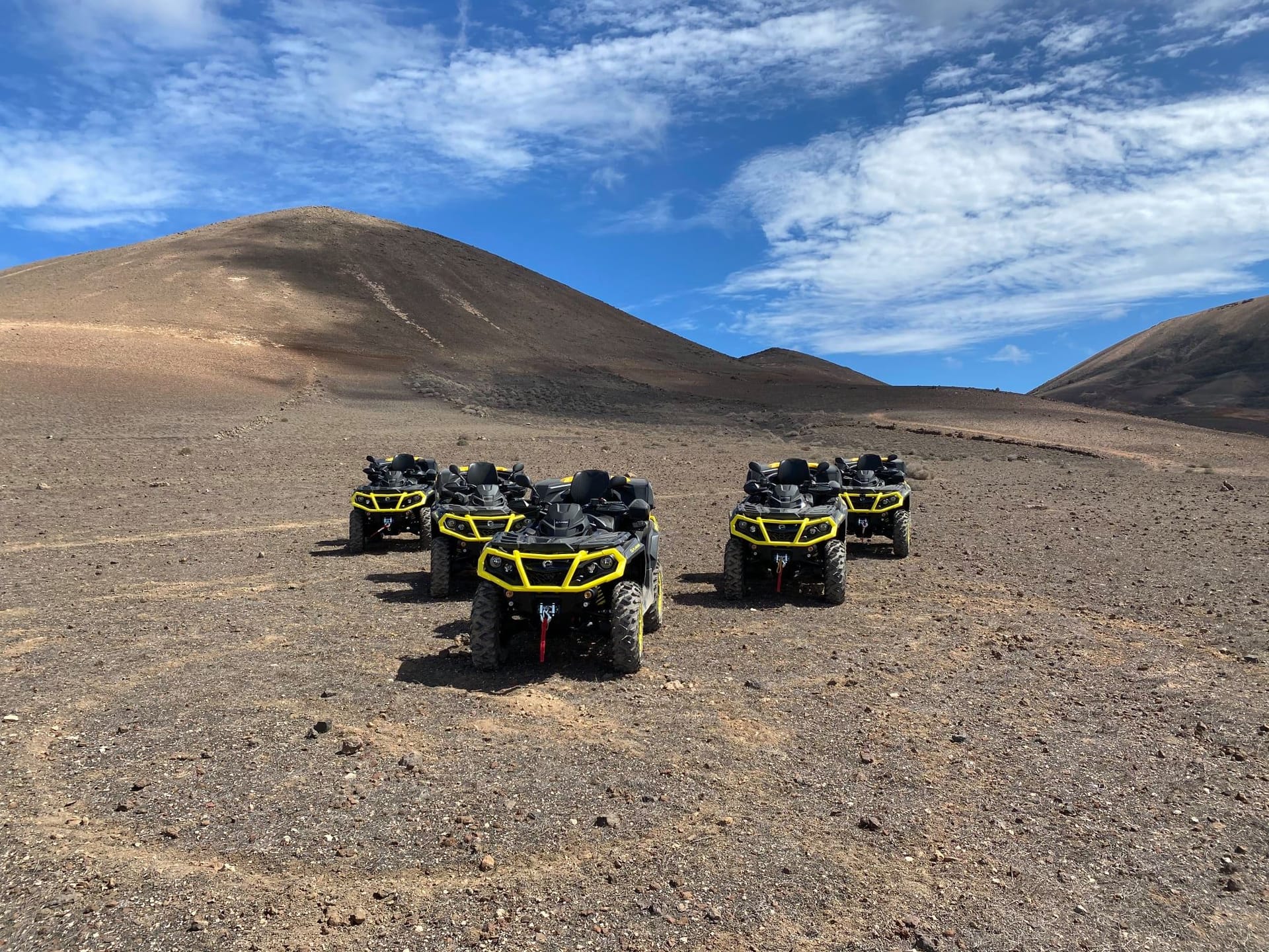 Explorer les pistes et paysages en quad
