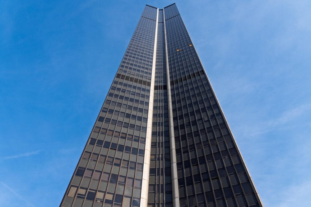 Hauteur de la Tour Montparnasse