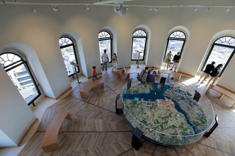 Tour de Galata intérieur